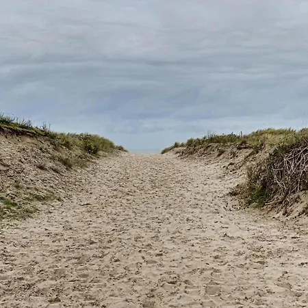 By The Beach, Cleaning Included Nieuwpoort
